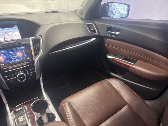 Used 2015 Acura TLX V6 w/ Technology Package FWD image 20