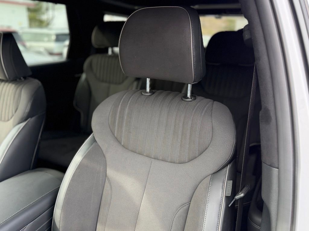 Used 2025 Hyundai Palisade Calligraphy image 17