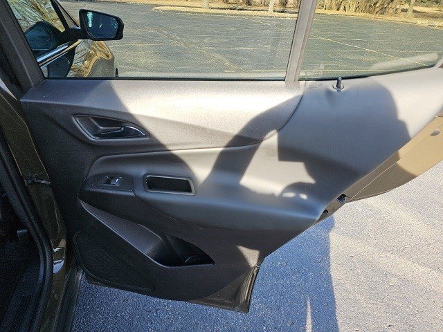 Used 2024 Chevrolet Equinox LT image 17