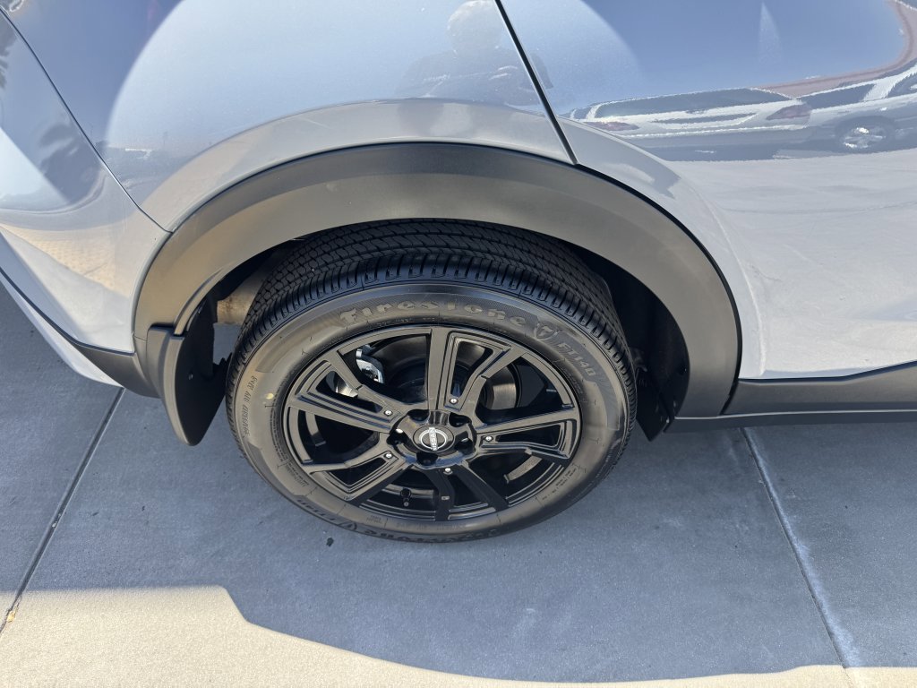 Used 2023 Nissan Kicks SR FWD image 15