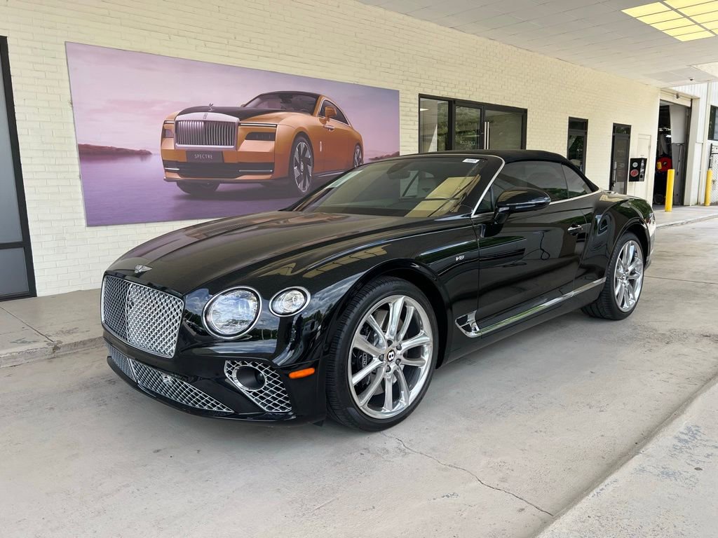 Used 2020 Bentley Continental GT image 1