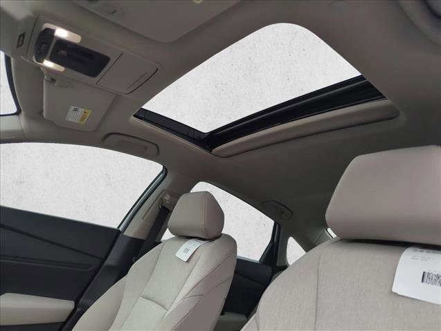 Used 2025 Honda Accord SE image 16