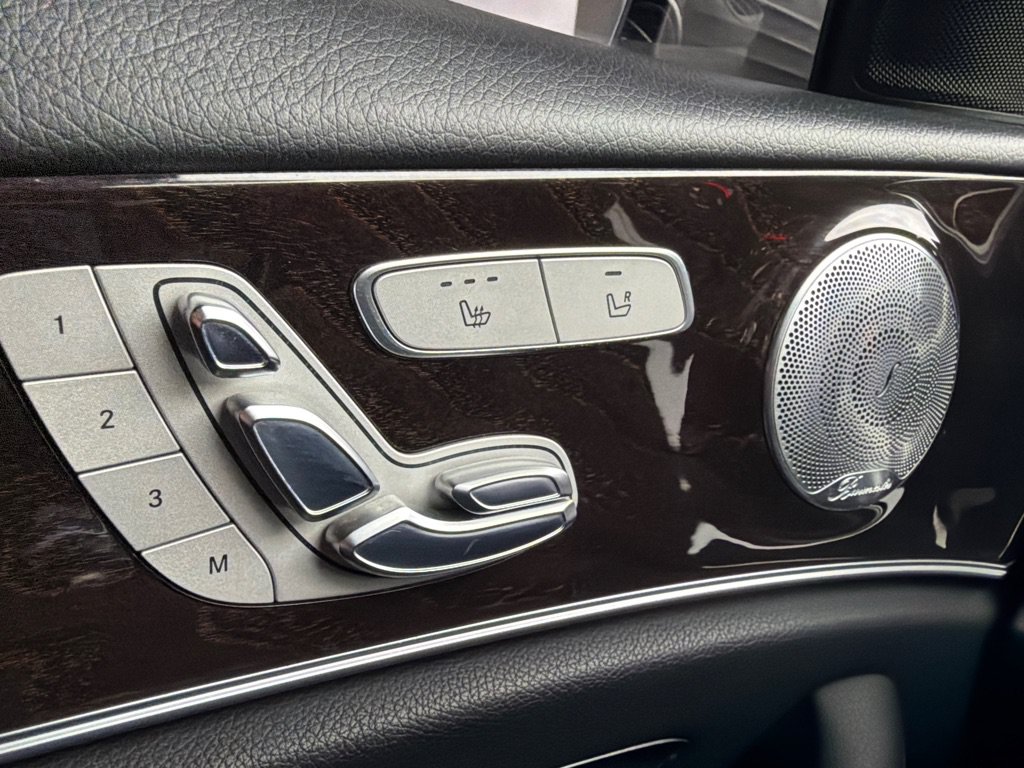 Used 2017 Mercedes-Benz E 300 4MATIC image 62