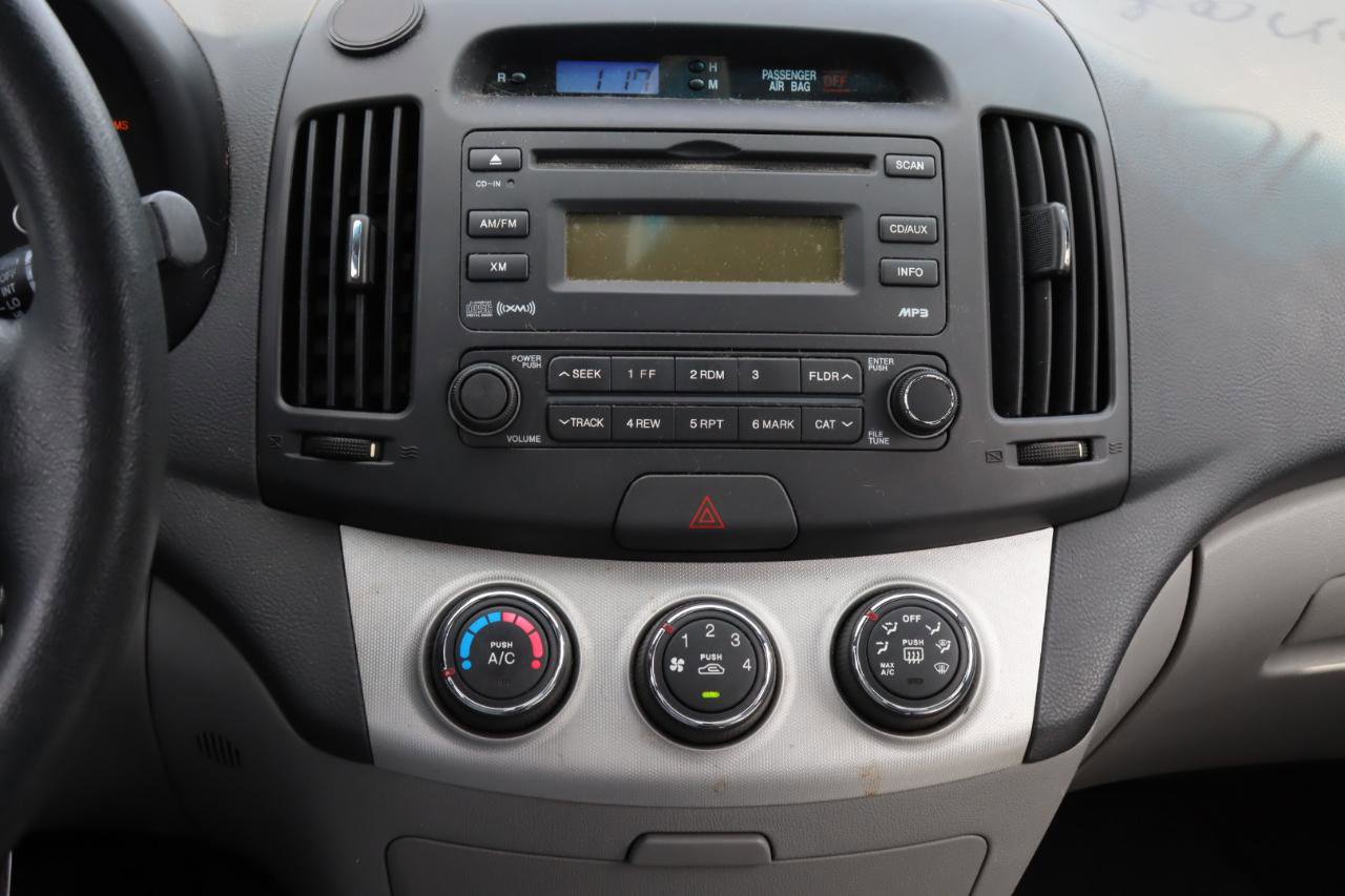 Used 2008 Hyundai Elantra SE FWD image 9