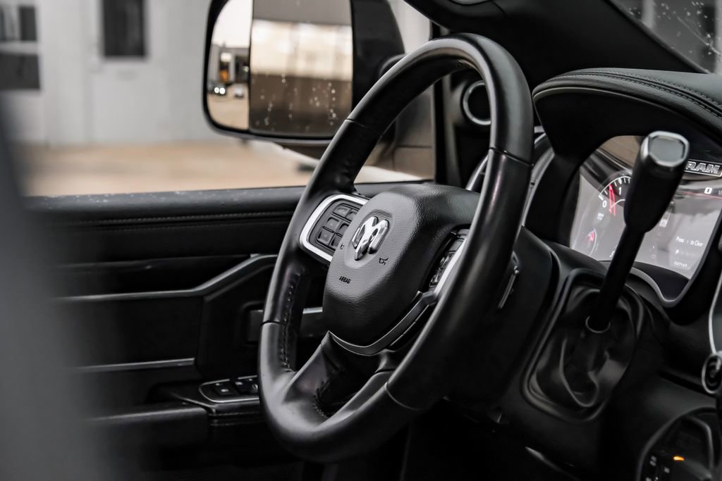 Used 2022 RAM 2500 Laramie AWD/4WD image 11