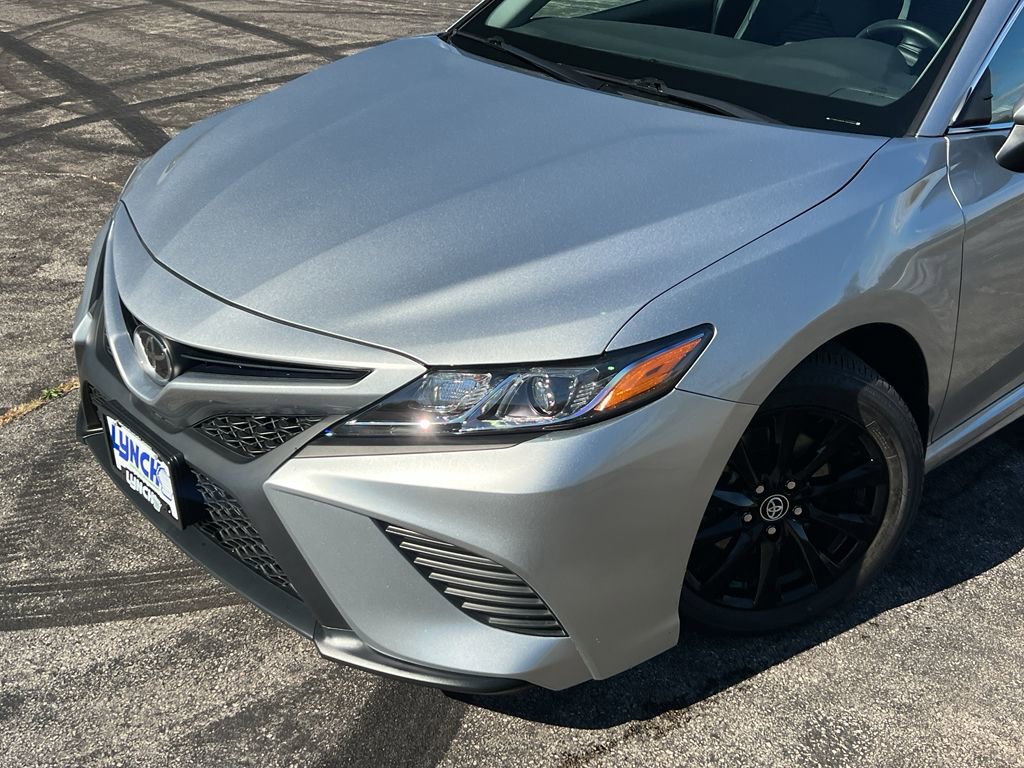 Used 2020 Toyota Camry SE image 8