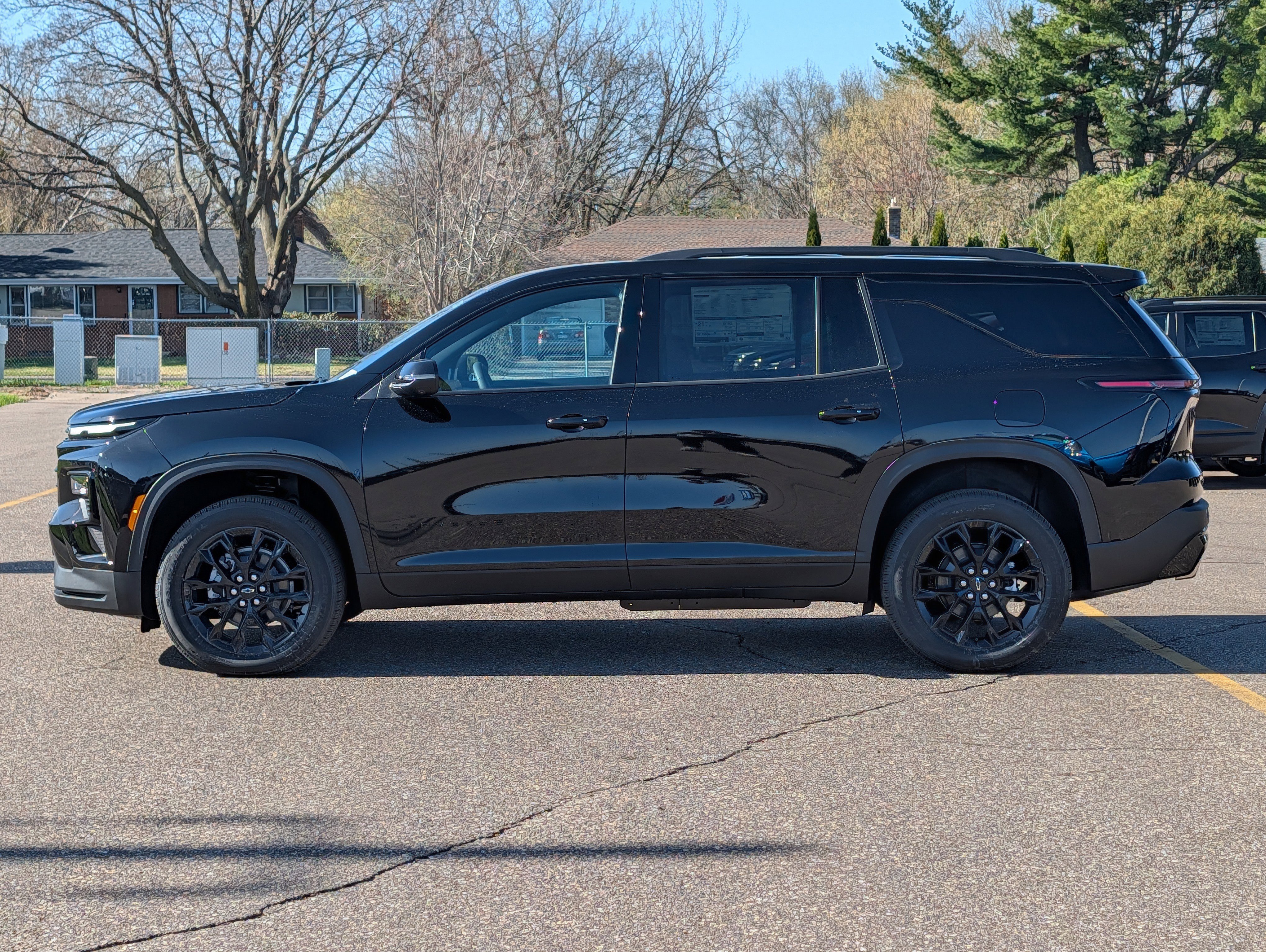New 2026 Chevrolet Traverse LT w/ Midnight/Sport Edition AWD/4WD image 5