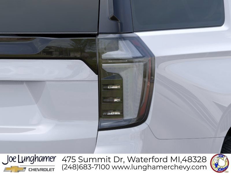 New 2026 Chevrolet Suburban LT w/ Comfort Package AWD/4WD image 13
