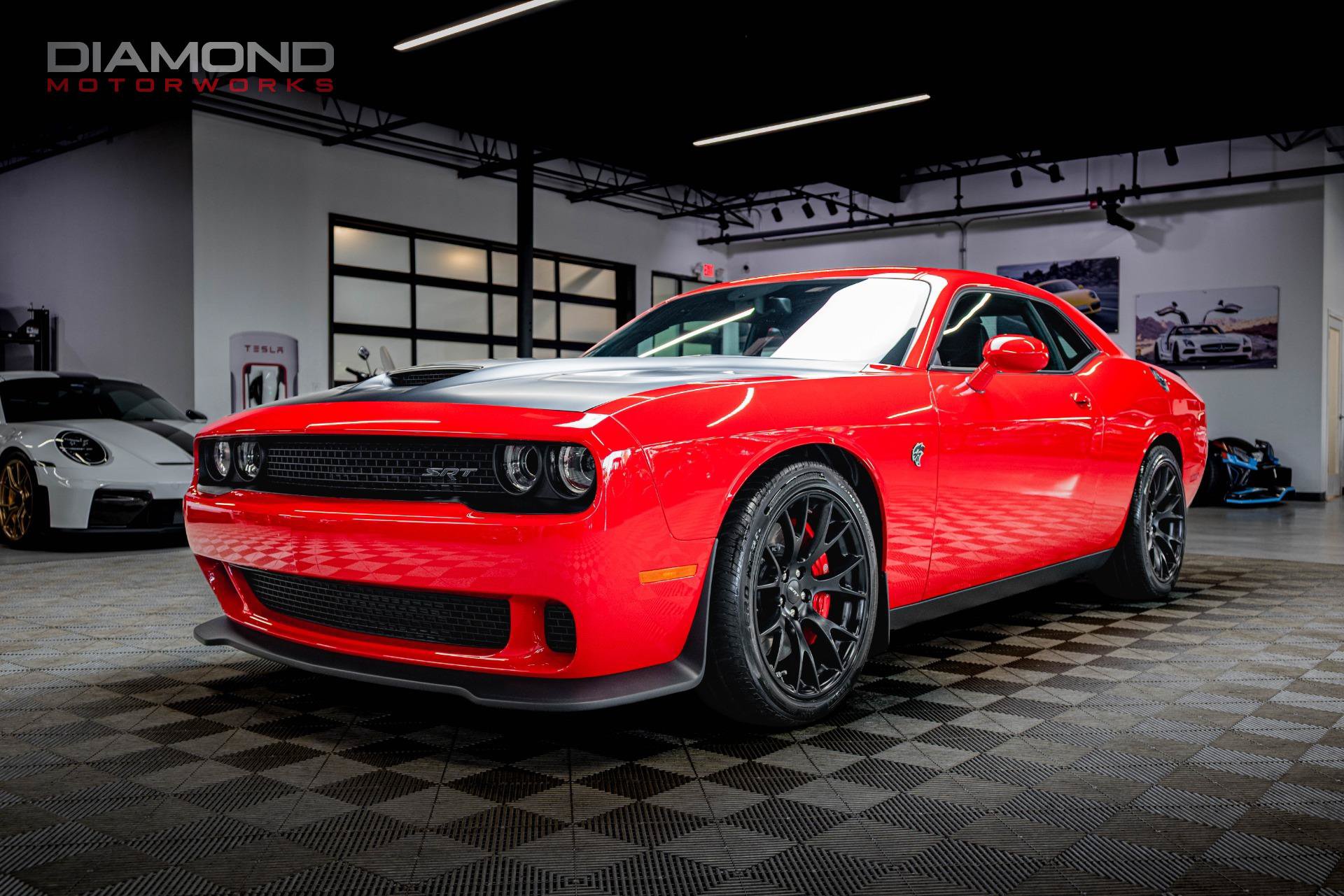 Used 2015 Dodge Challenger SRT Hellcat RWD image 15