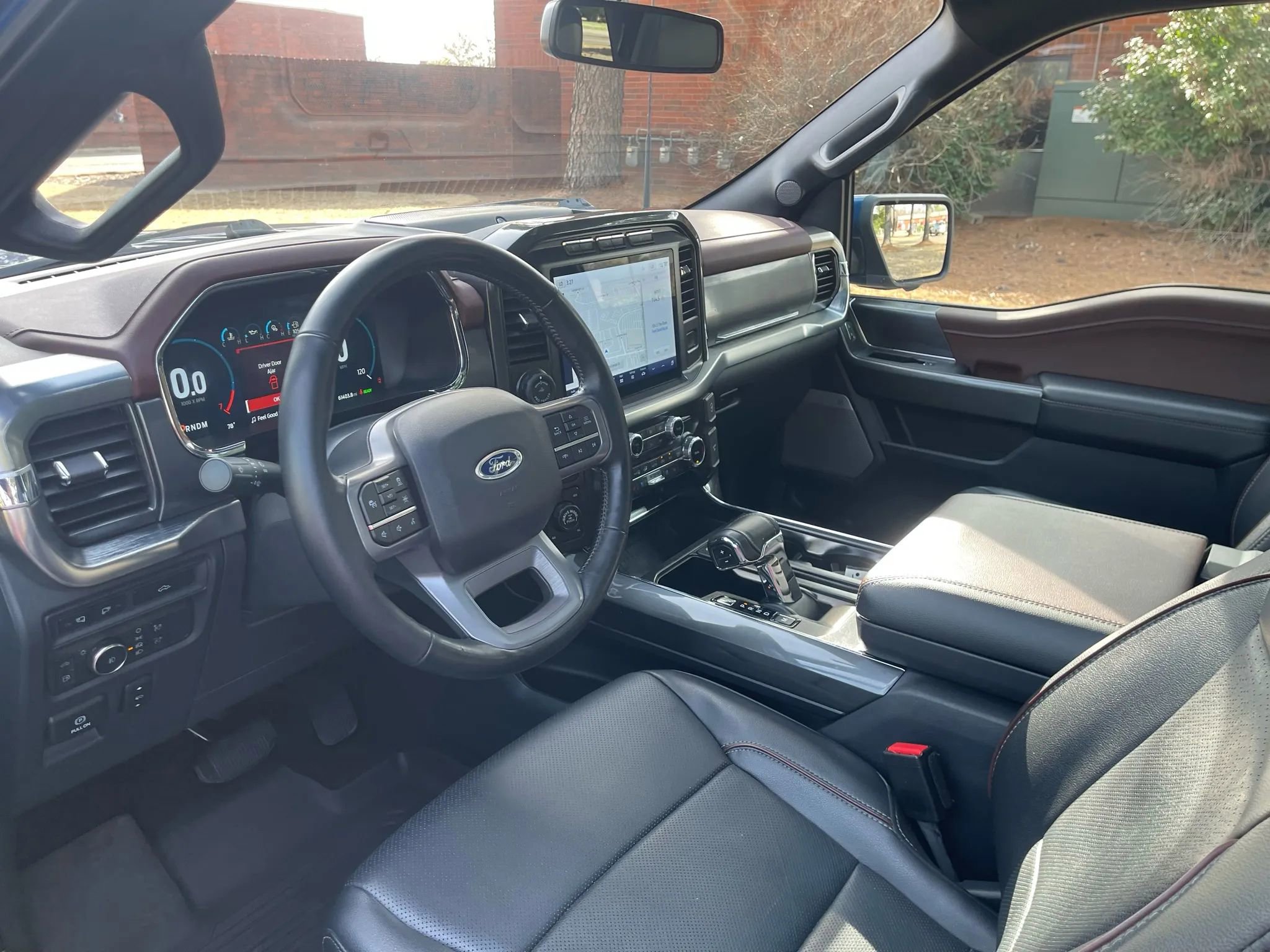 Used 2022 Ford F150 Lariat w/ Equipment Group 502A High image 11