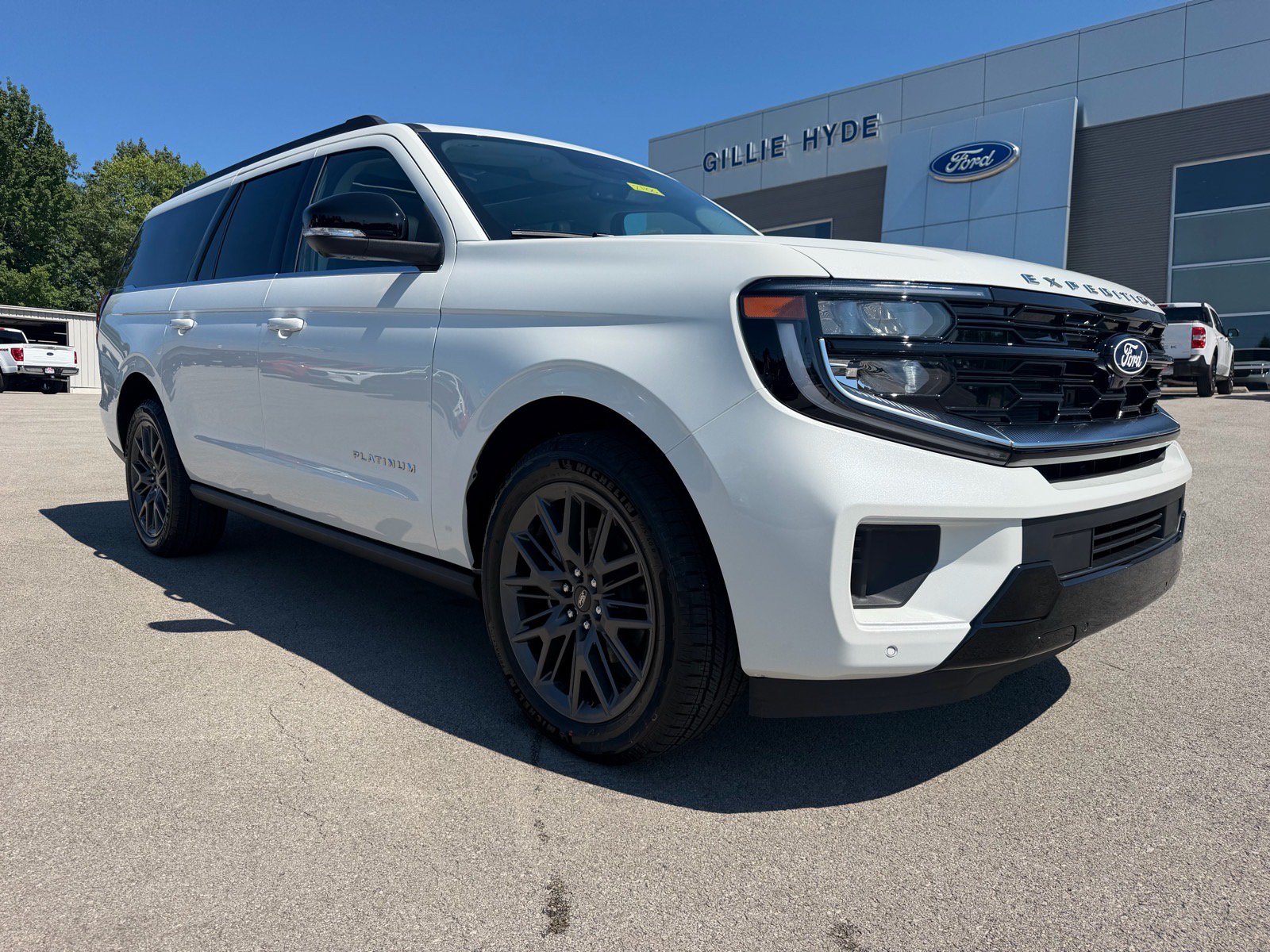 New 2027 Ford Expedition Max Platinum AWD/4WD image 3
