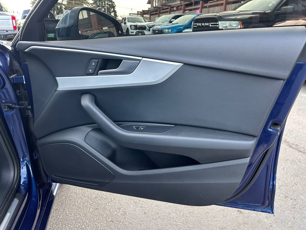 Used 2018 Audi A4 Sedan image 25