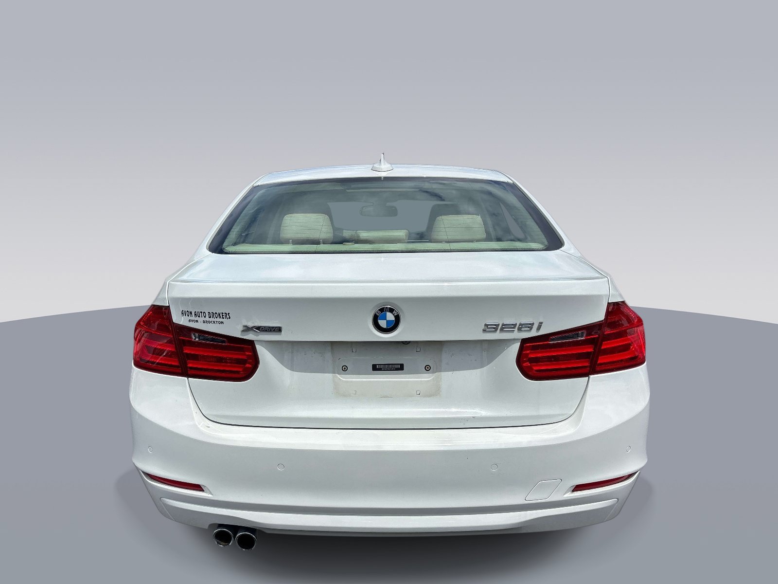 Used 2014 BMW 328i xDrive Sedan AWD/4WD image 4