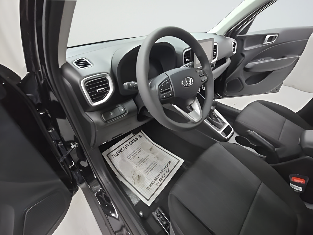 New 2026 Hyundai Venue SE FWD image 13