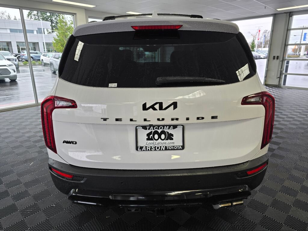 Used 2022 Kia Telluride EX w/ EX Premium Package image 5