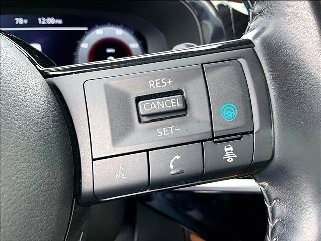 Used 2024 Nissan Pathfinder Platinum AWD/4WD image 21