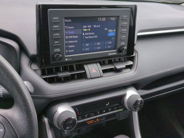 Certified 2022 Toyota RAV4 LE AWD/4WD image 11