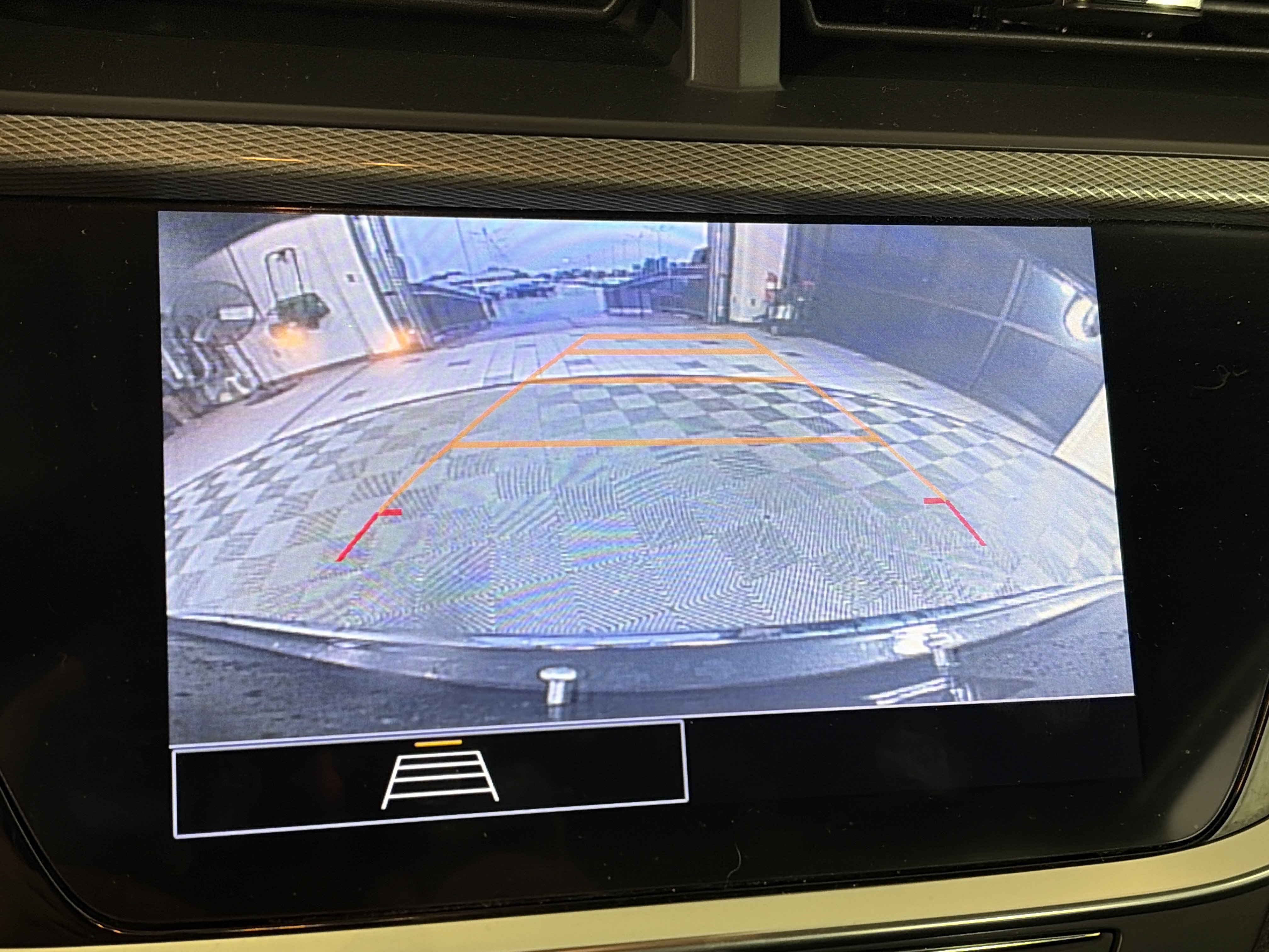 Used 2020 Buick Encore GX Essence FWD image 19