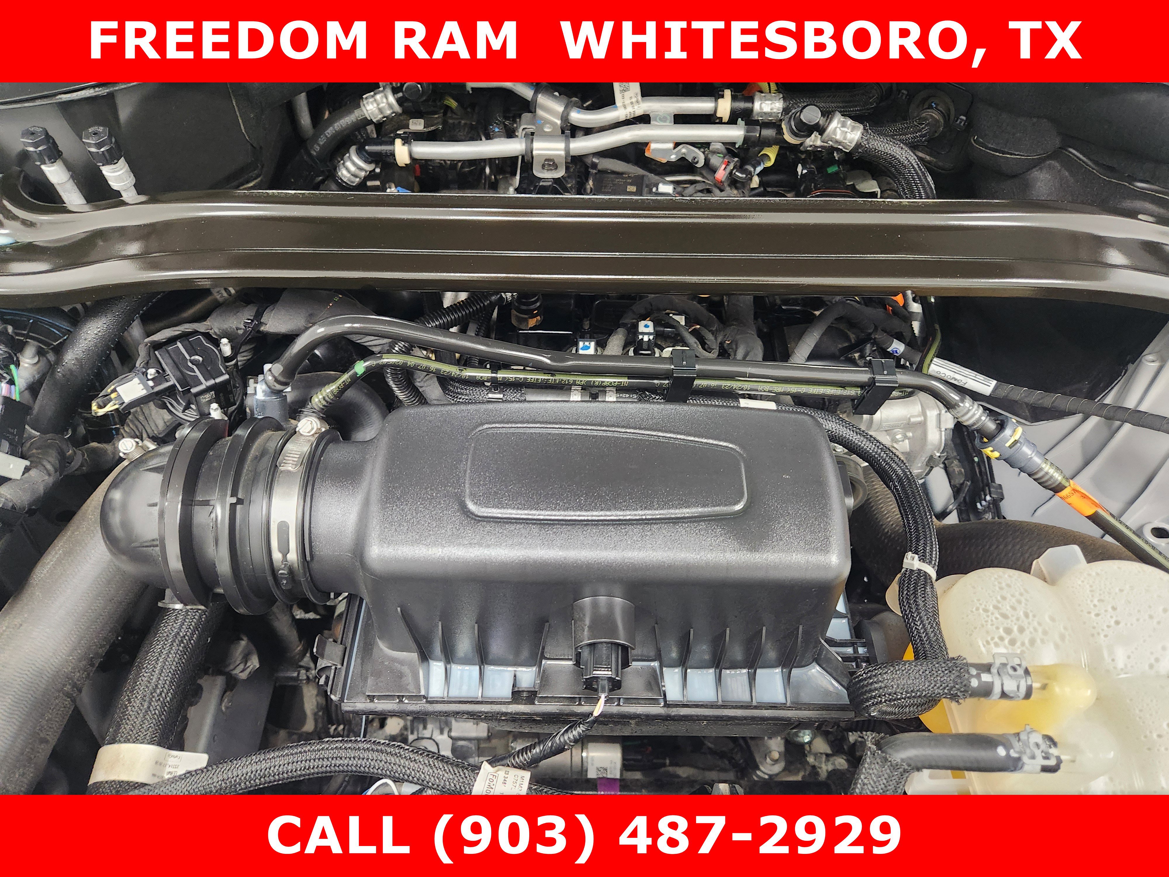 Used 2024 Ford Explorer Limited AWD/4WD image 23