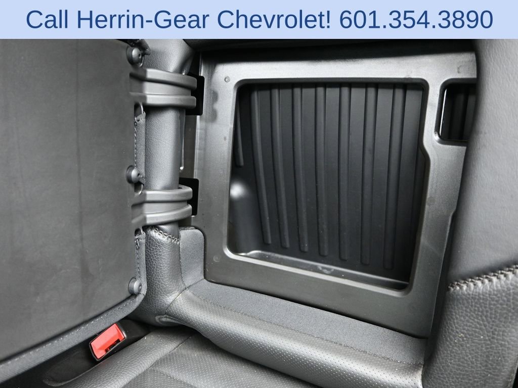 Used 2024 GMC Sierra 3500 Denali w/ Denali Reserve Package image 17