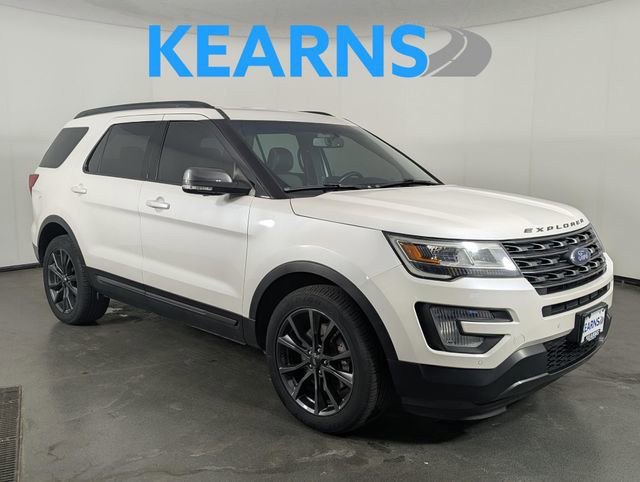 Used 2017 Ford Explorer XLT w/ Equipment Group 202A image 1