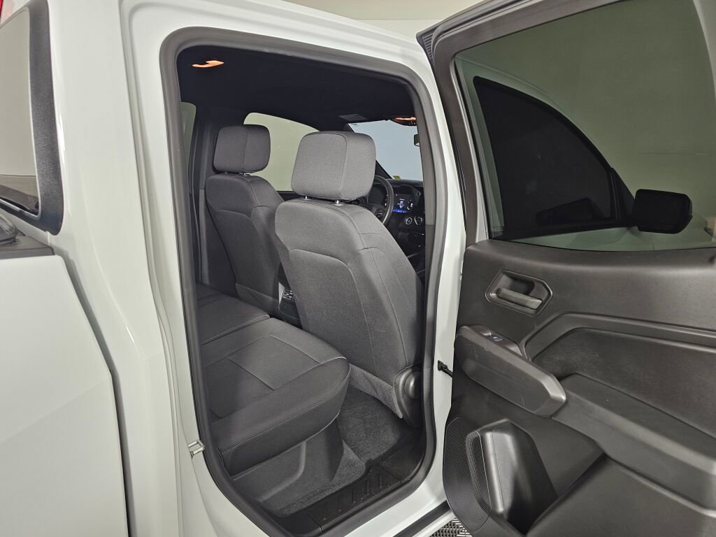 Used 2024 Chevrolet Colorado W/T w/ Safety Package image 35