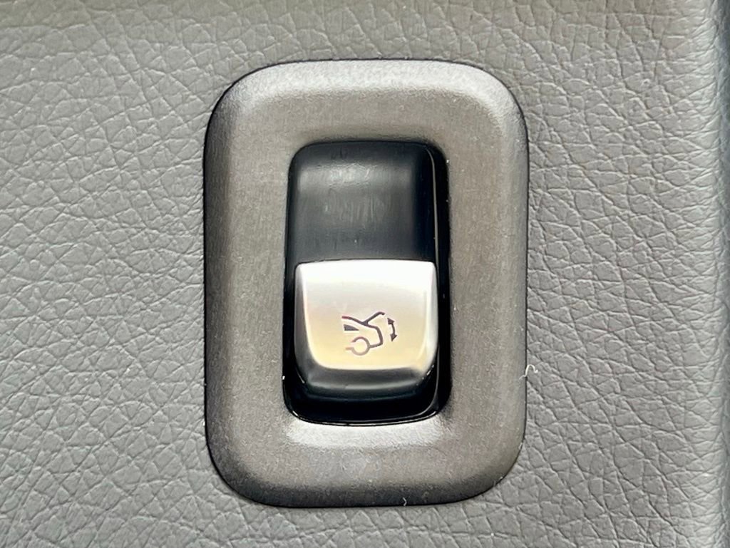 Certified 2022 Mercedes-Benz GLC 300 4MATIC image 37