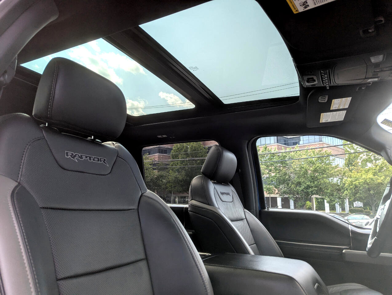 Used 2018 Ford F150 Raptor w/ Equipment Group 802A Luxury image 56