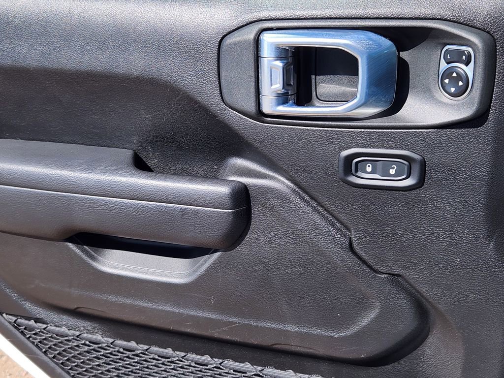 Used 2024 Jeep Wrangler Unlimited AWD/4WD image 6
