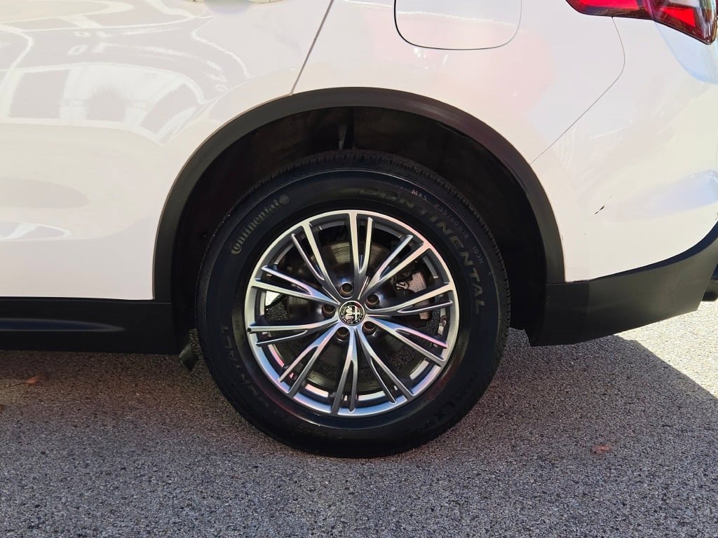 Used 2022 Alfa Romeo Stelvio Sprint image 14