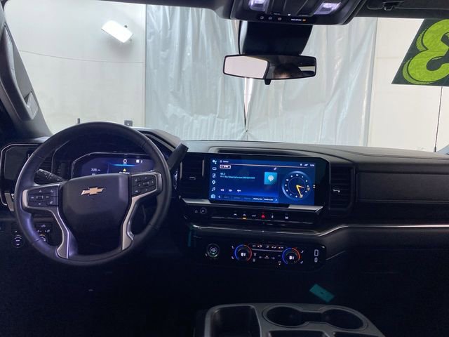 Used 2023 Chevrolet Silverado 1500 LT image 10