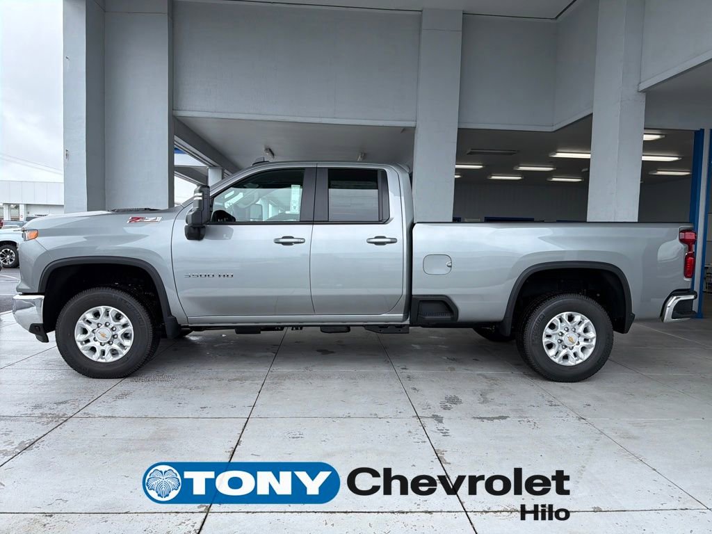 New 2026 Chevrolet Silverado 3500 LT w/ Safety Package AWD/4WD image 2