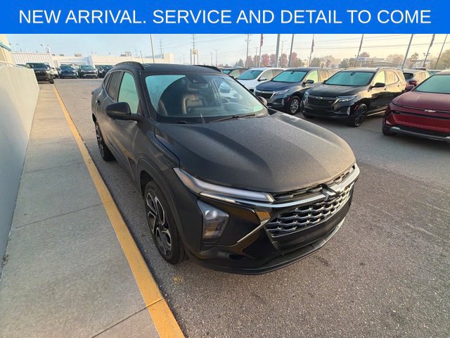 Certified 2026 Chevrolet Trax RS w/ Sunroof Package FWD image 6