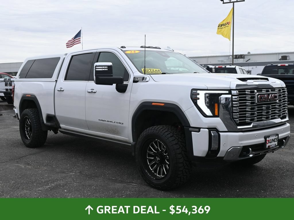 Used 2024 GMC Sierra 2500 Denali w/ Denali Reserve Package AWD/4WD image 4