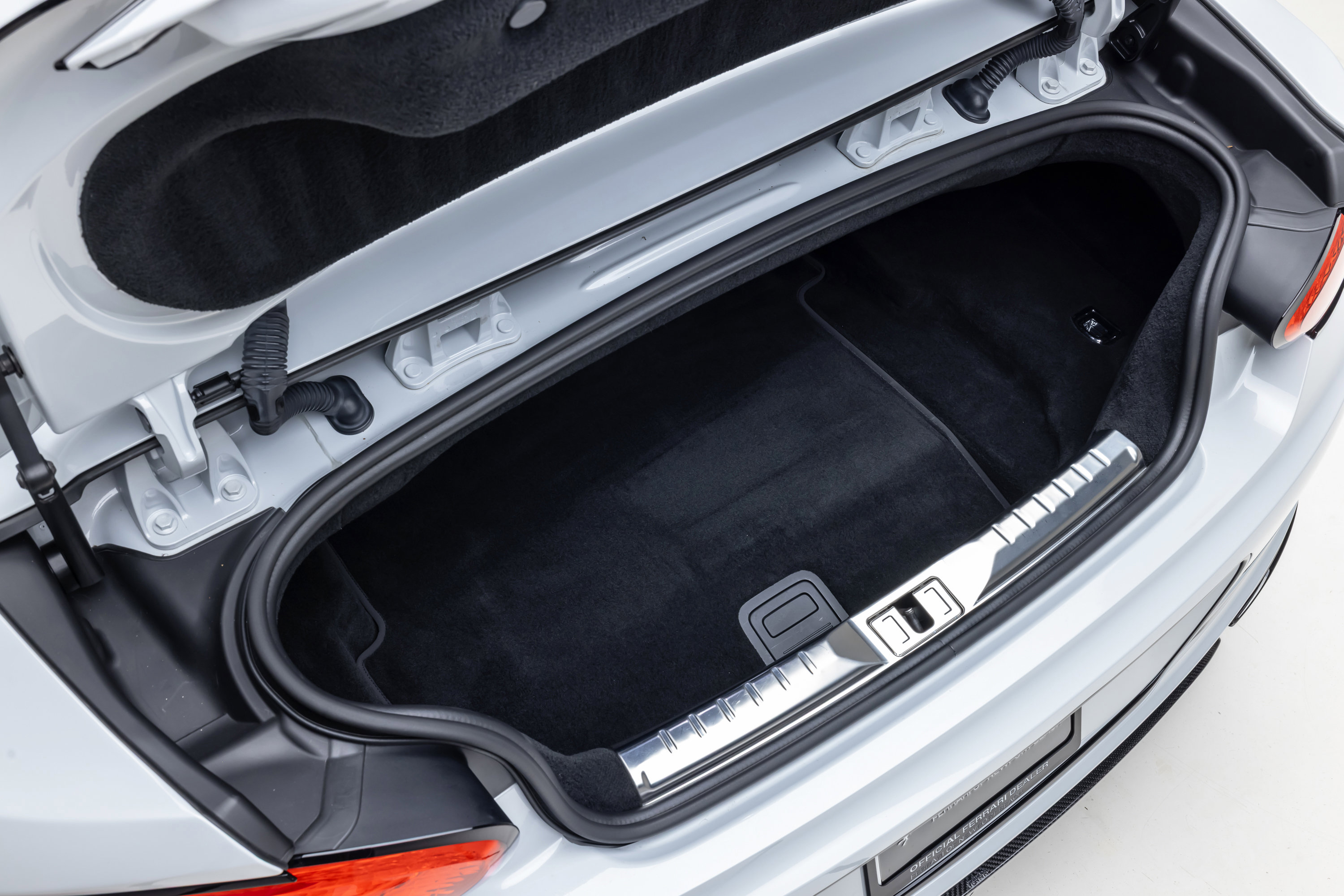 Used 2020 Bentley Continental GT image 29