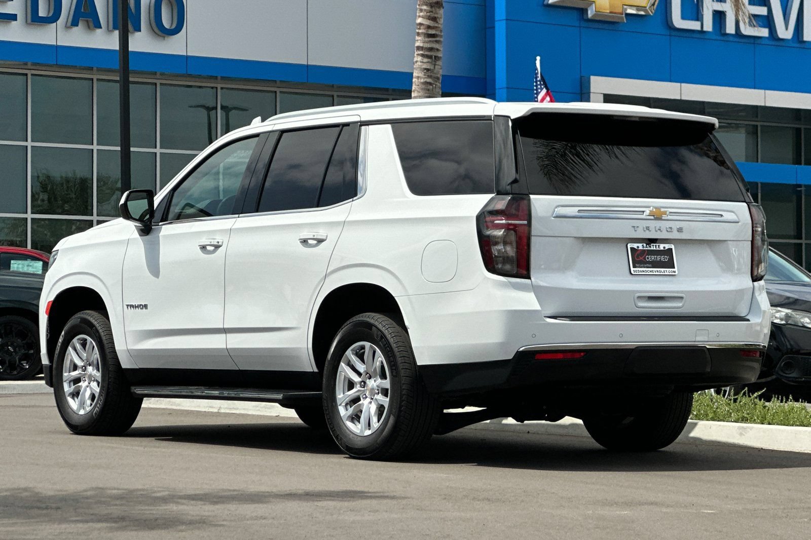 Used 2024 Chevrolet Tahoe LS RWD image 6