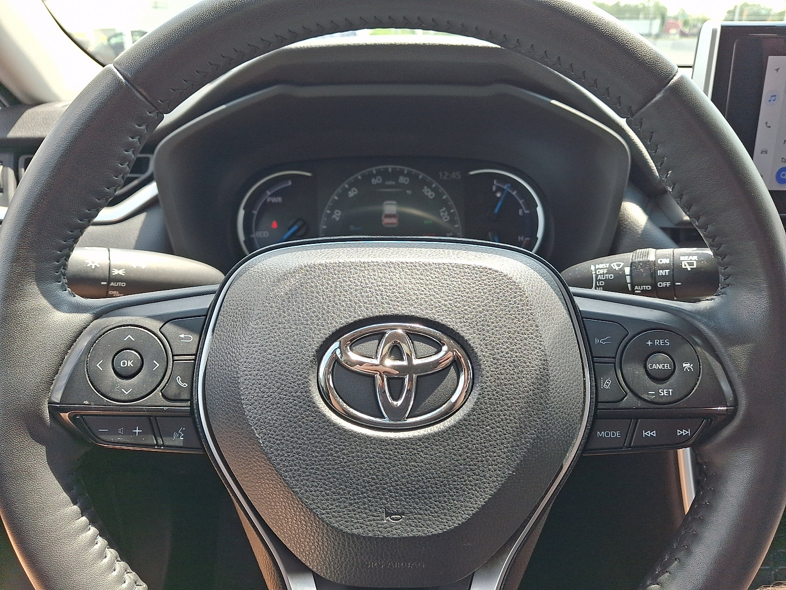 Used 2023 Toyota RAV4 XLE w/ XLE Grade Weather Package AWD/4WD image 17