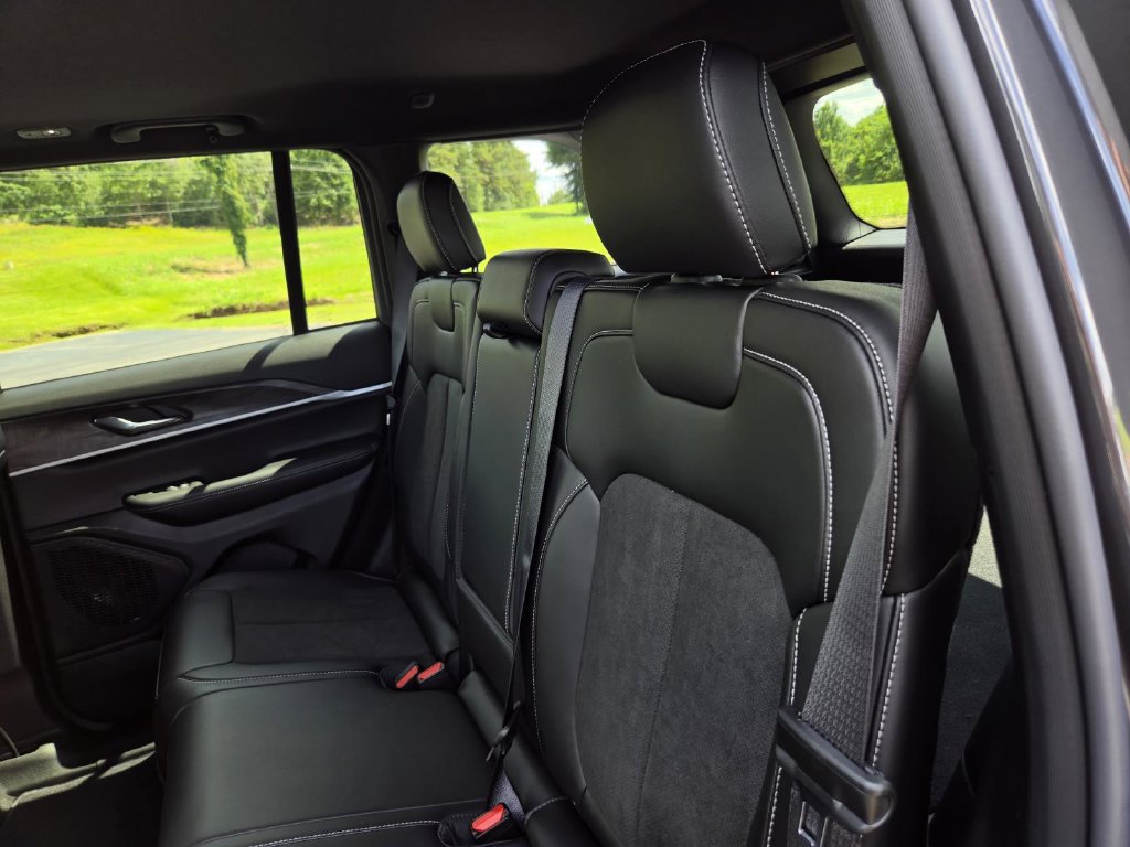 New 2026 Jeep Grand Cherokee Altitude RWD image 29