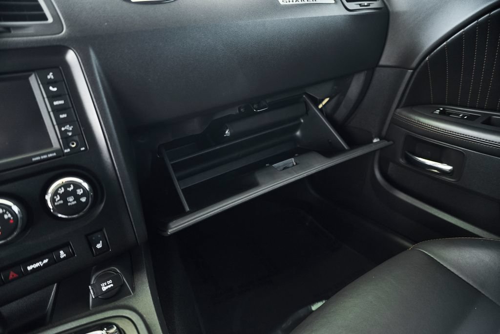 Used 2014 Dodge Challenger R/T RWD image 34