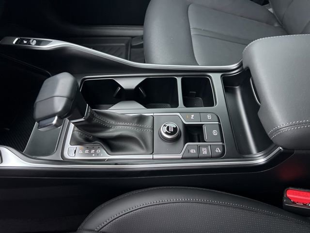 Used 2025 Kia Sorento S image 17