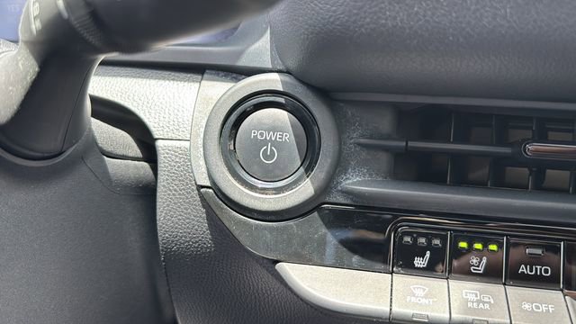 Used 2023 Toyota Crown Platinum image 14