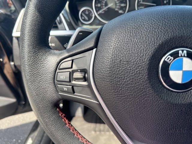 Used 2018 BMW 330i xDrive Sedan w/ Convenience Package AWD/4WD image 16