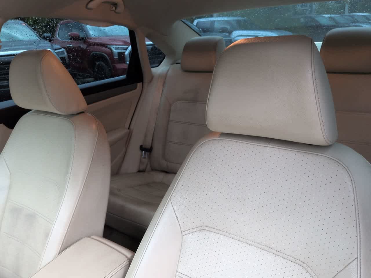Used 2015 Volkswagen Passat 1.8T SE FWD image 8