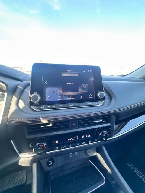 Certified 2025 Nissan Rogue SV w/ Rock Creek Premium Package image 16