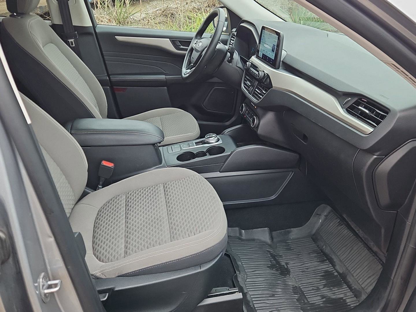 Used 2022 Ford Escape SE w/ Convenience Package image 26