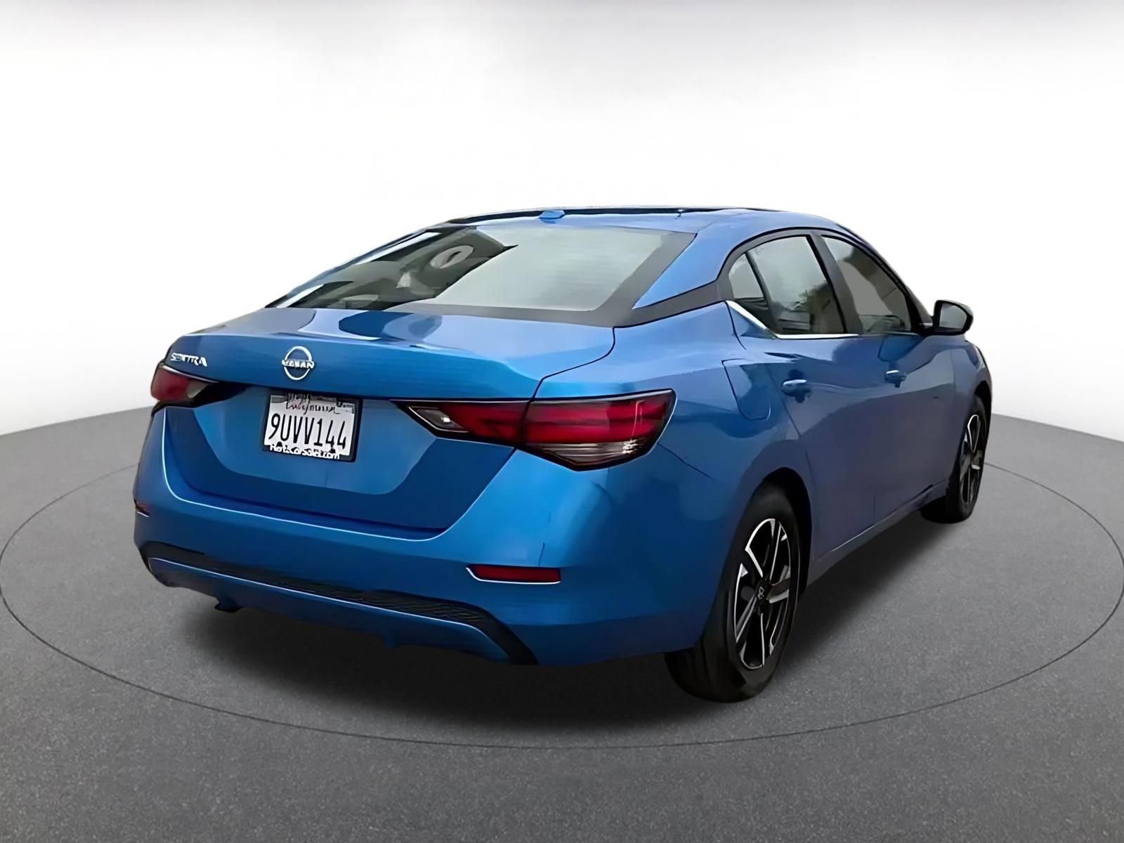 Used 2025 Nissan Sentra SV FWD image 15