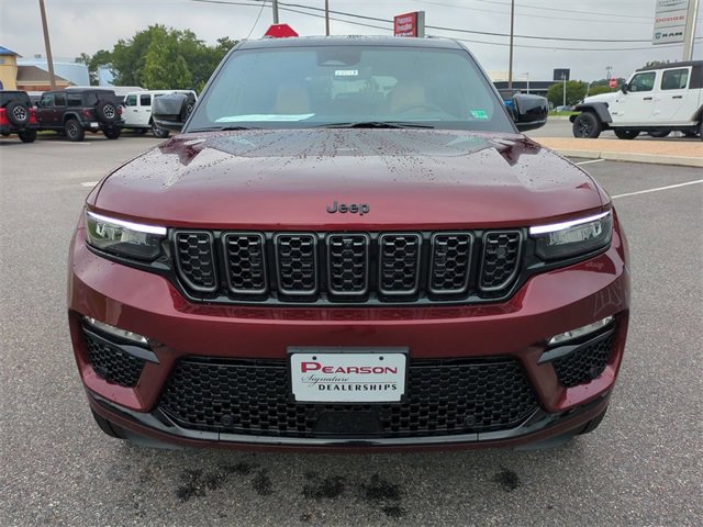 New 2025 Jeep Grand Cherokee Summit image 9