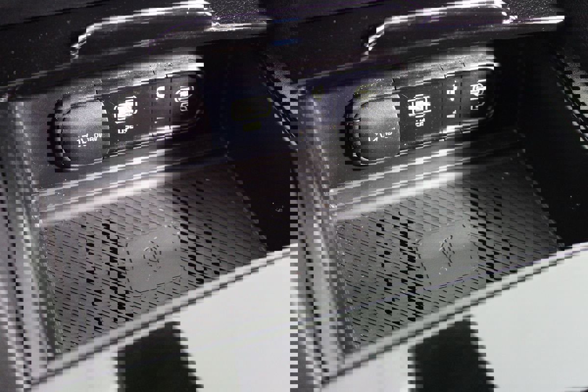 Used 2023 Kia Sportage EX image 17