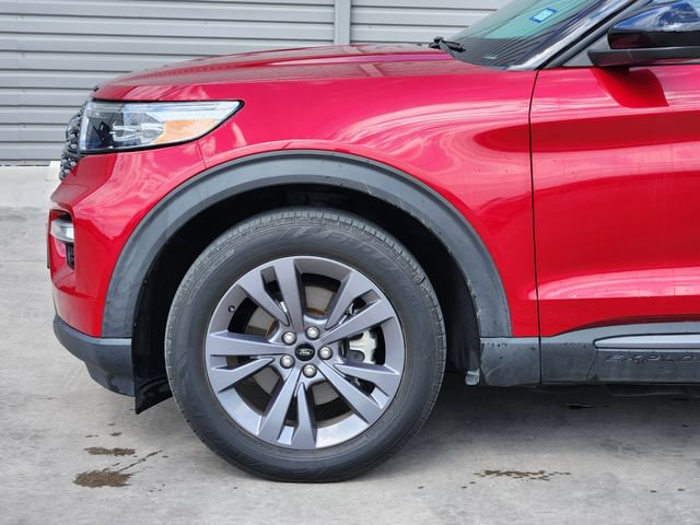 Certified 2022 Ford Explorer XLT w/ Equipment Group 202A RWD image 9