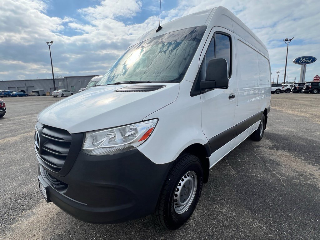 Used 2019 Mercedes-Benz Sprinter 1500 image 3
